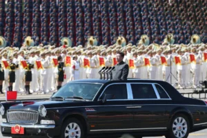 cinin-zafer-gunu-kutlamalari-yeni-bir-kutup-mu-doguyor